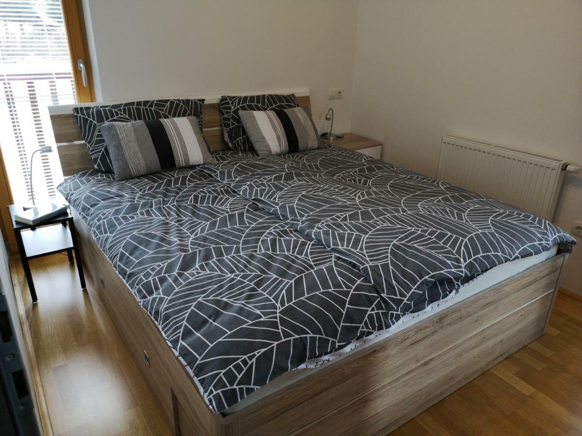 Apartma Lucijana Mojstrana Bagian luar foto